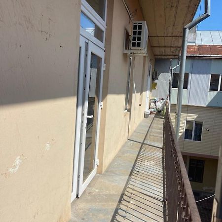 Newtone Apartment Černivci Esterno foto