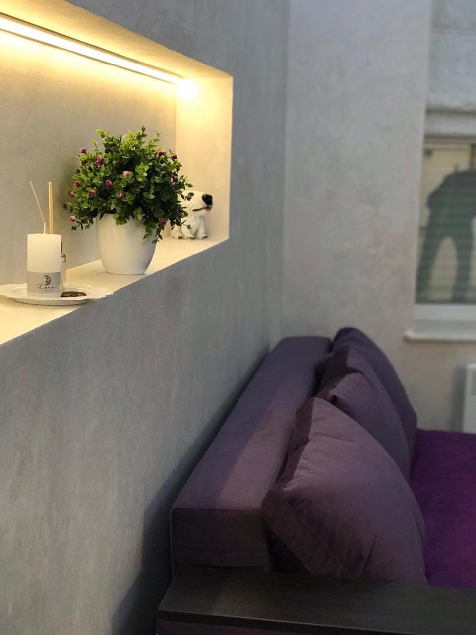 Newtone Apartment Černivci Esterno foto